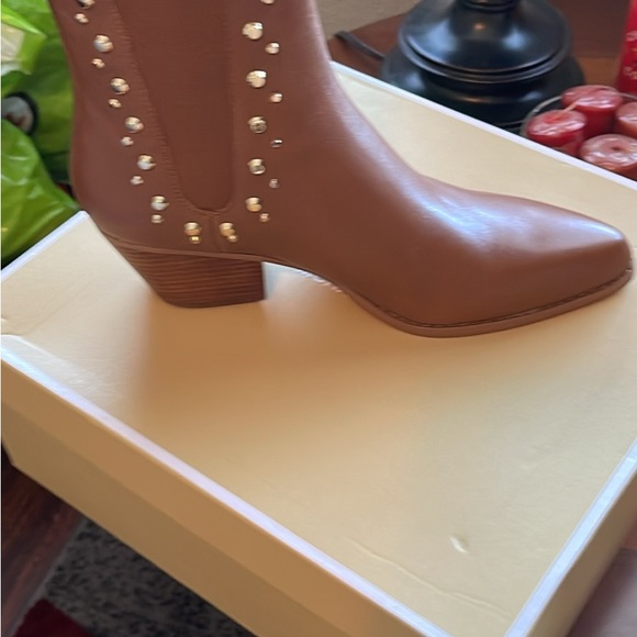 Michael Kors Kinlee booties - Picture 3 of 7